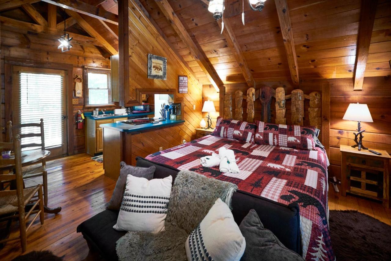 Gatlinburg Area Hottub Cabin - Ladyslipper Sevierville Exterior photo