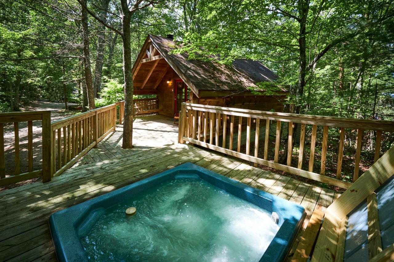Gatlinburg Area Hottub Cabin - Ladyslipper Sevierville Exterior photo