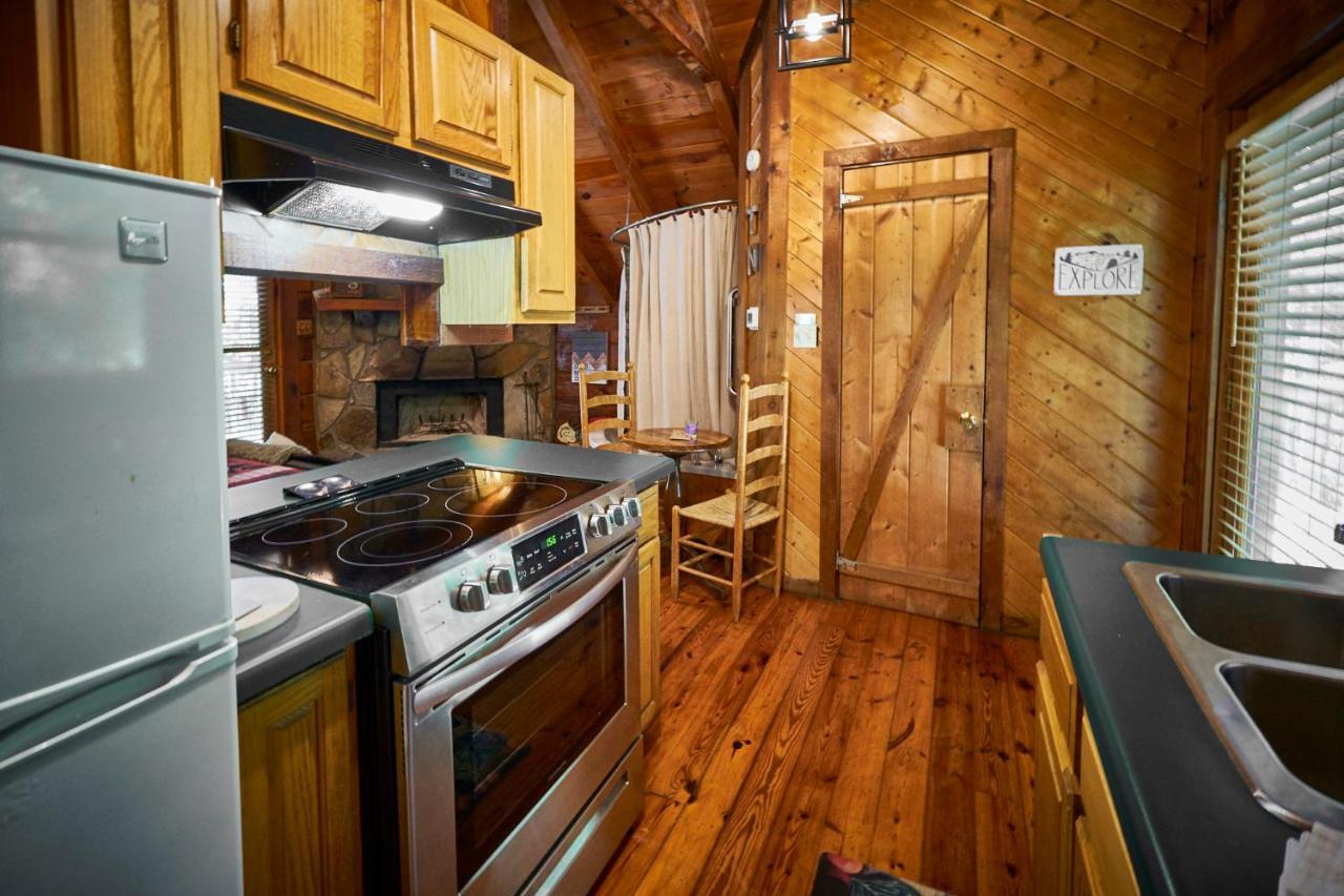 Gatlinburg Area Hottub Cabin - Ladyslipper Sevierville Exterior photo